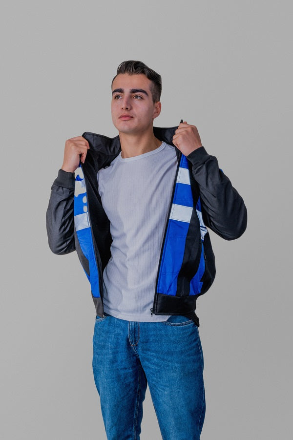 Chaqueta Deportiva T4 – Impermeable, Reflectiva y Lista para la Aventura