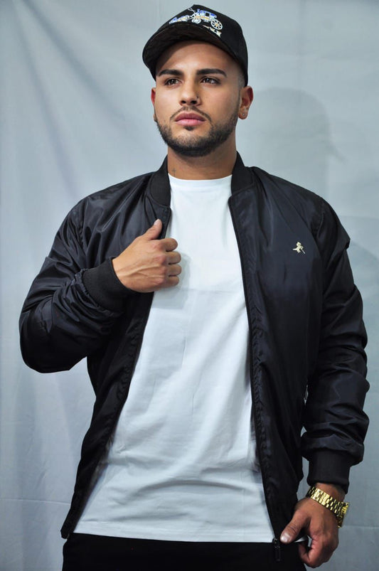 Chaqueta Impermeable N132c – Estilo Clásico para Toda Ocasión